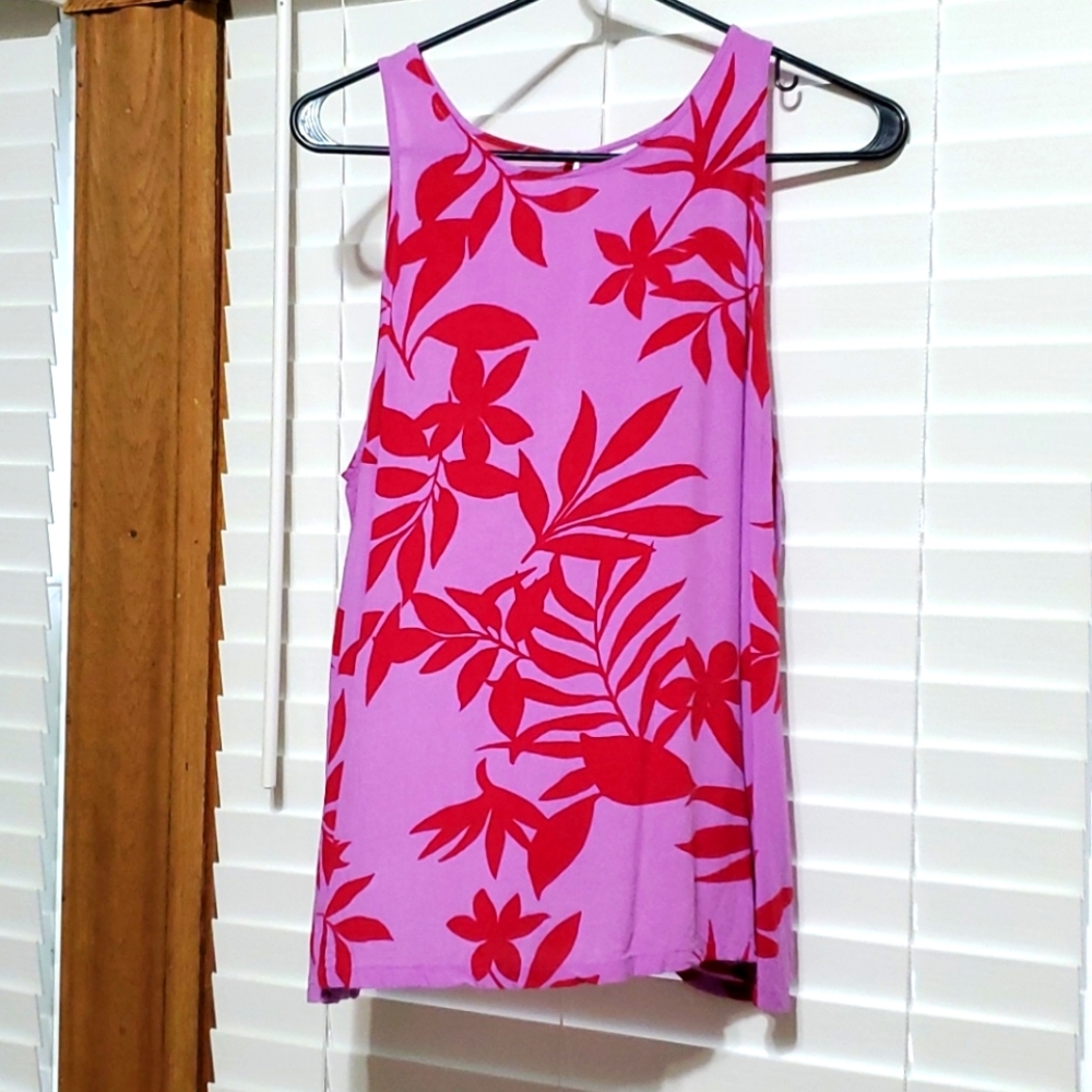 Summer flowy top - Picture 1 of 4